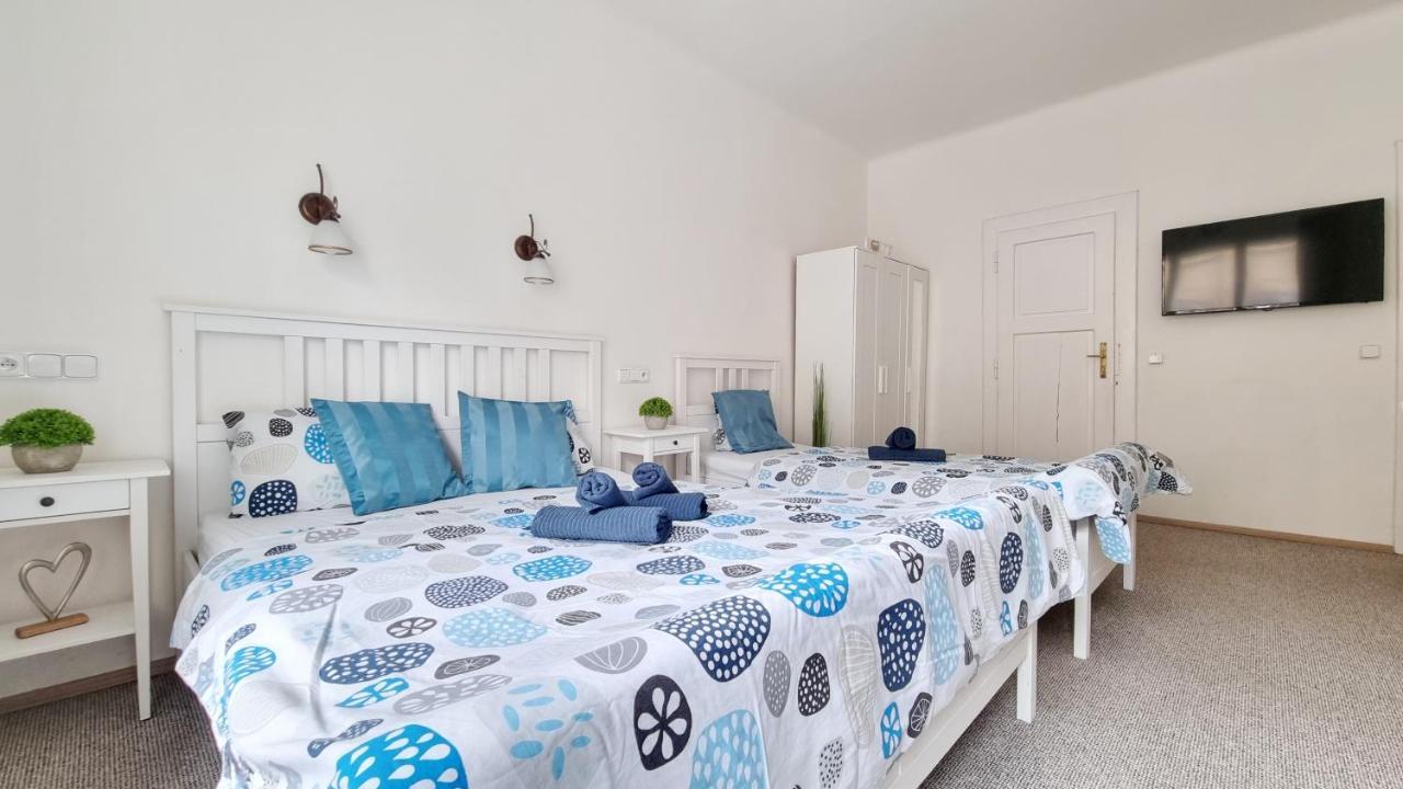 Finnem Rentals Zikova Praga Exterior foto
